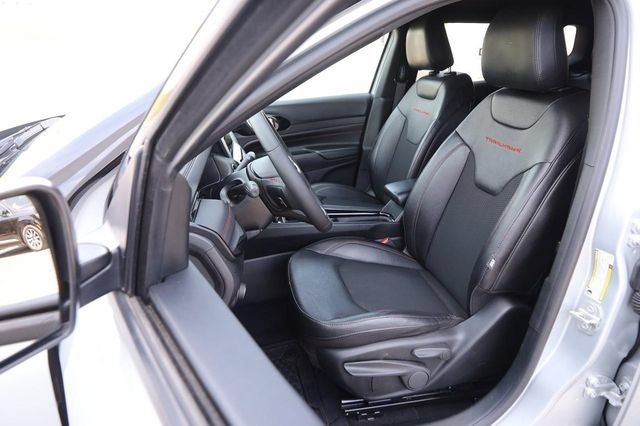 Used 2024 Jeep Compass Trailhawk AWD/4WD image 8