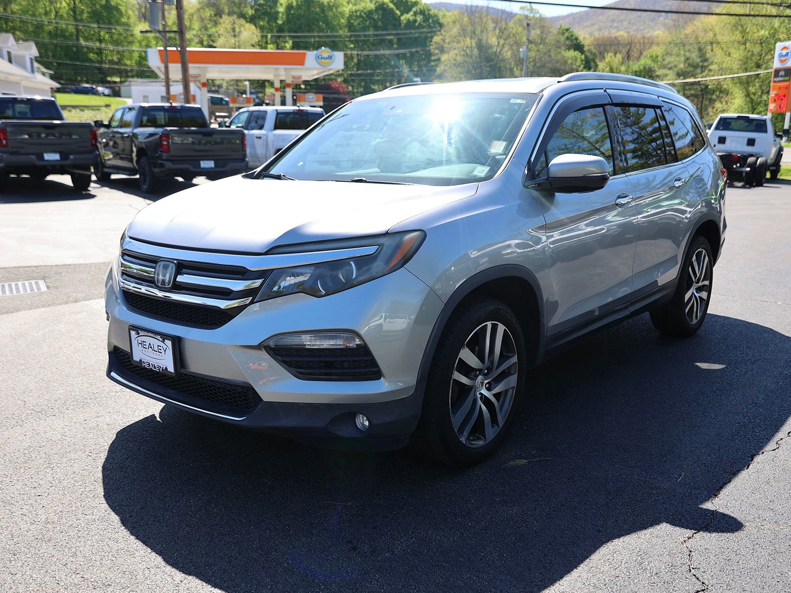 Used 2017 Honda Pilot Elite image 3