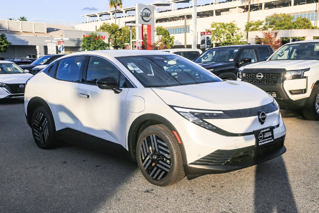 New 2026 Nissan Leaf SV+ FWD image 3