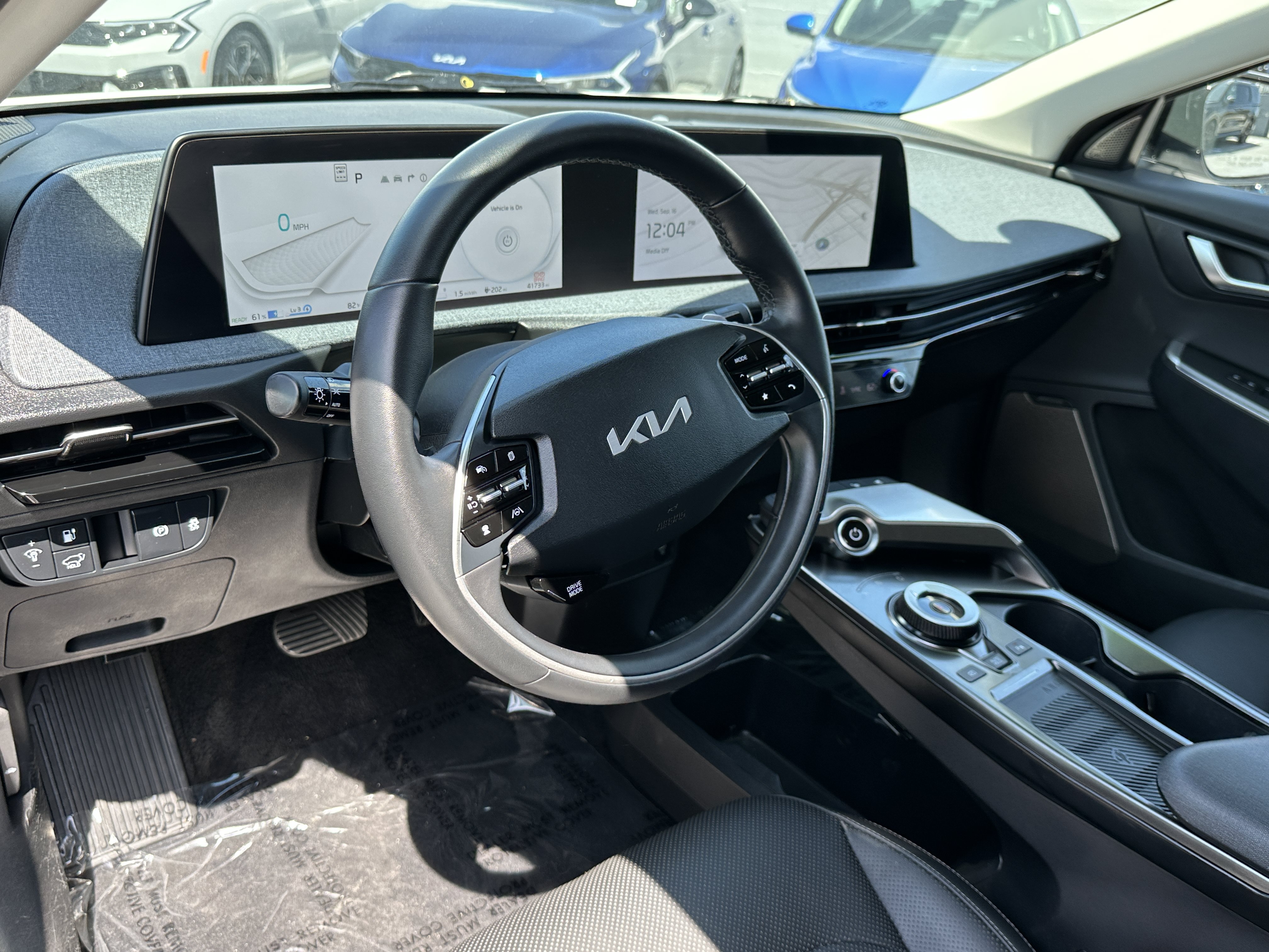 Used 2022 Kia EV6 Wind RWD image 21