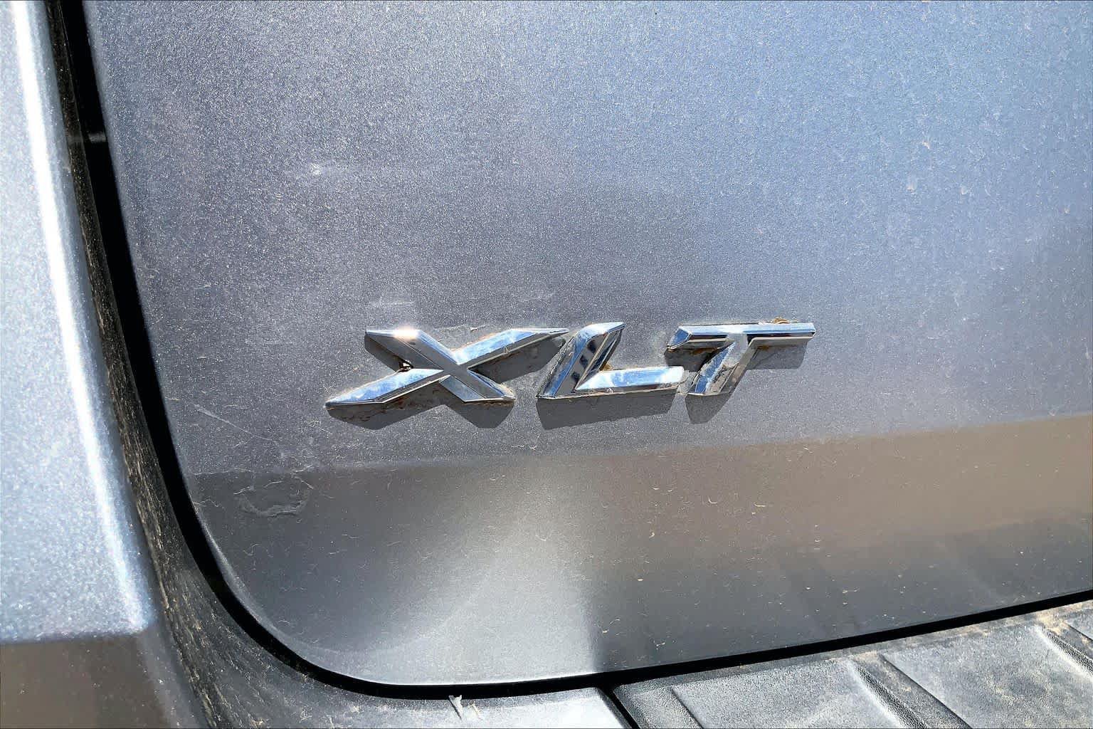 Used 2021 Ford Explorer XLT w/ Equipment Group 202A RWD image 32