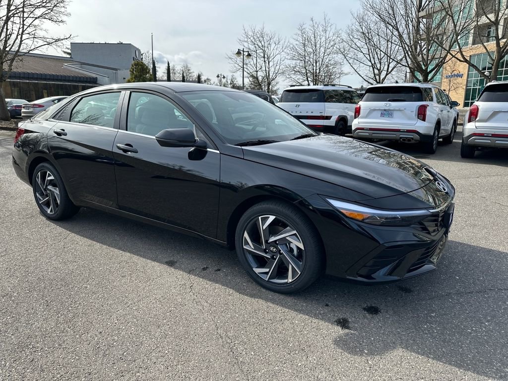 New 2026 Hyundai Elantra Limited image 8