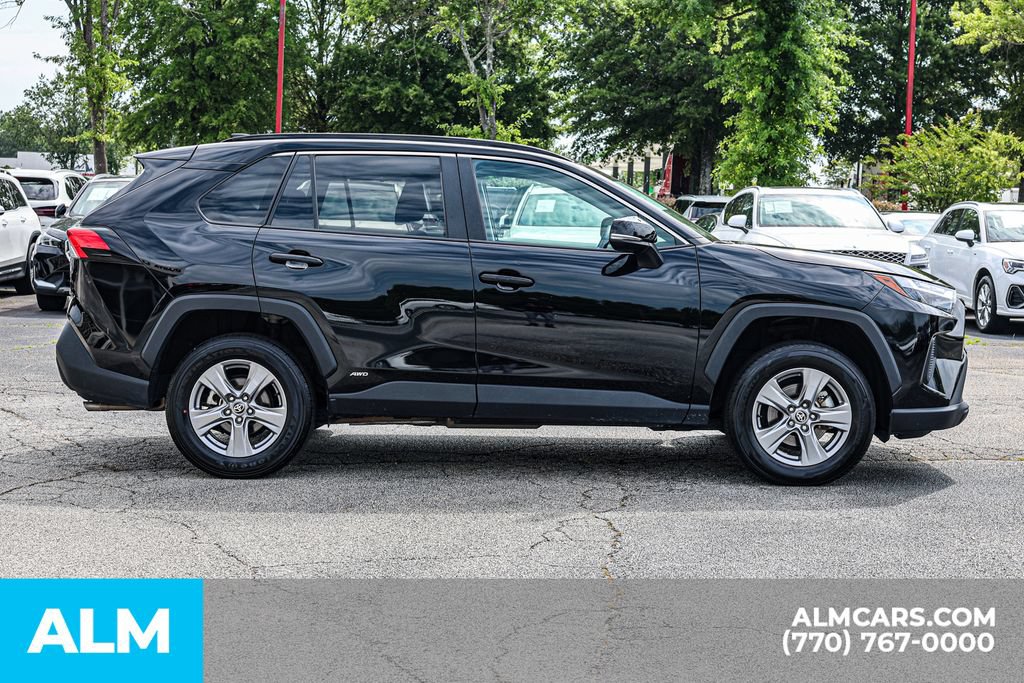 Used 2024 Toyota RAV4 LE AWD/4WD image 9