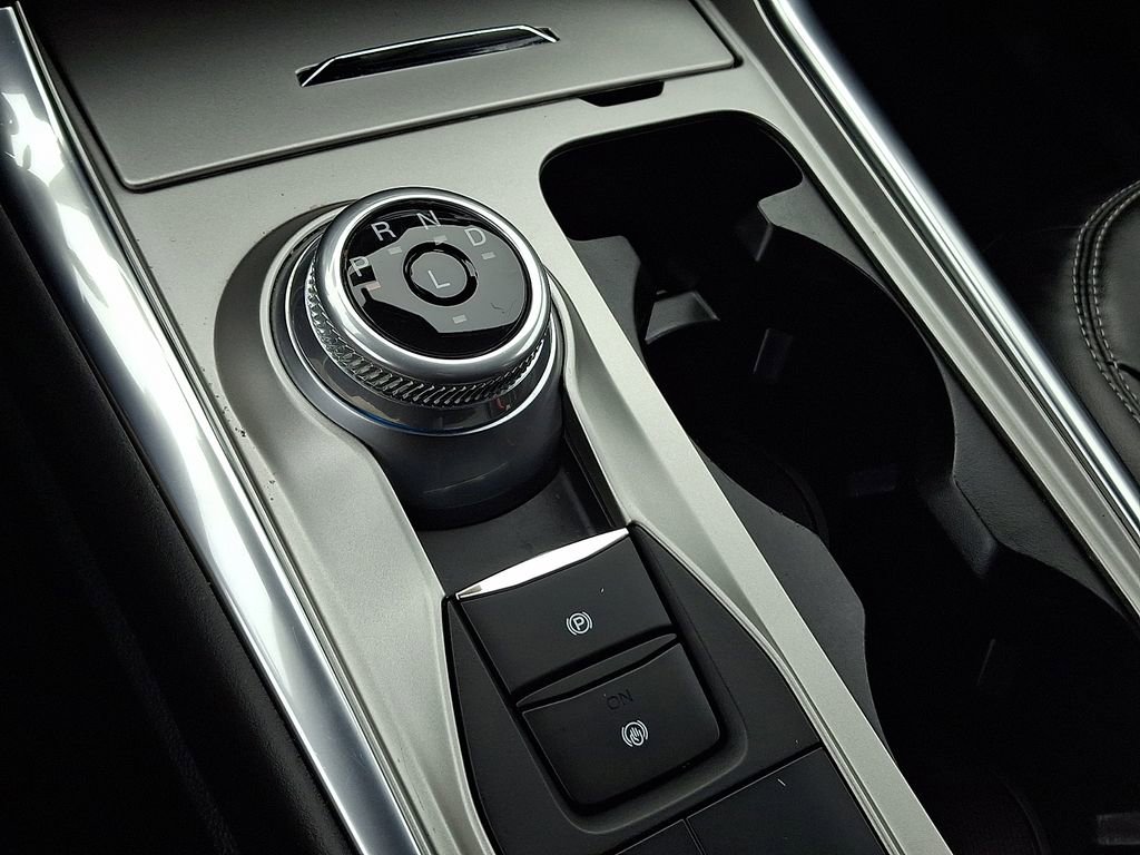 Used 2021 Ford Explorer XLT w/ Equipment Group 202A image 15