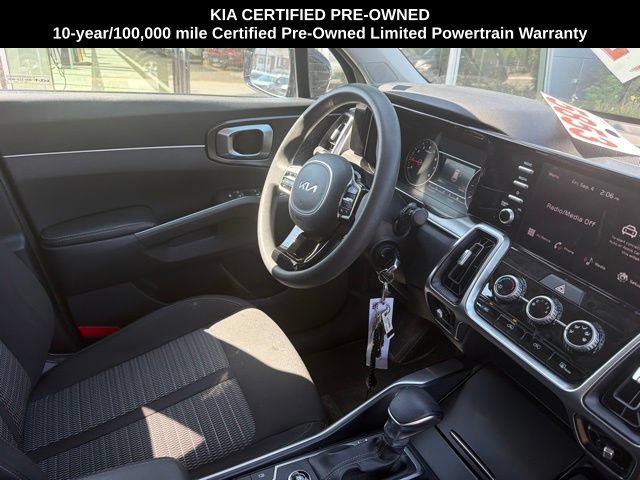 Certified 2023 Kia Sorento LX FWD image 13