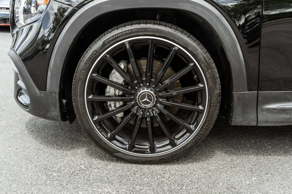 Used 2023 Mercedes-Benz GLB 35 AMG 4MATIC w/ AMG Night Package Plus image 33