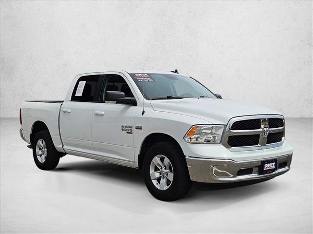 Used 2020 RAM 1500 Classic SLT w/ Luxury Group image 3