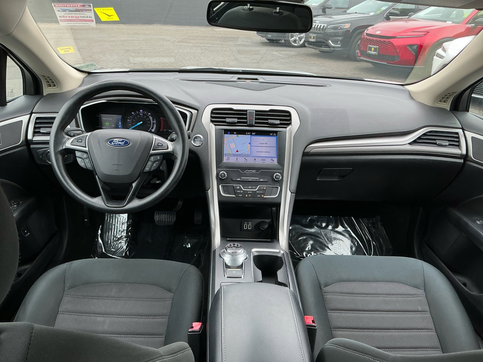 Used 2019 Ford Fusion SE FWD image 17