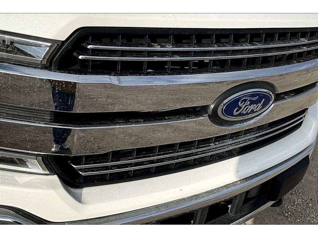 Used 2020 Ford F150 Lariat w/ Trailer Tow Package image 32