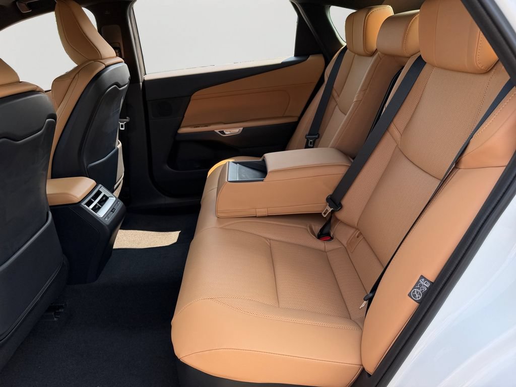 New 2026 Lexus ES 500e AWD/4WD image 9