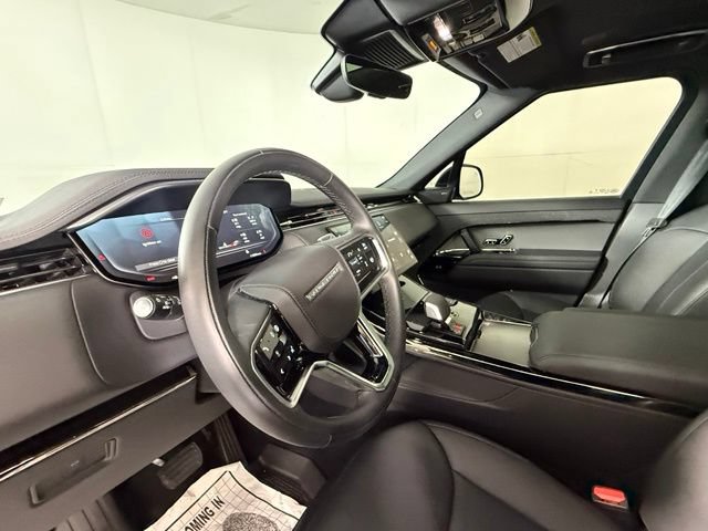 Used 2026 Land Rover Range Rover Sport SE AWD/4WD image 17