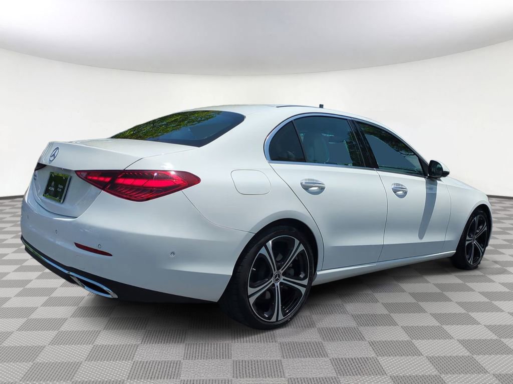 Used 2025 Mercedes-Benz C 300 Sedan image 4