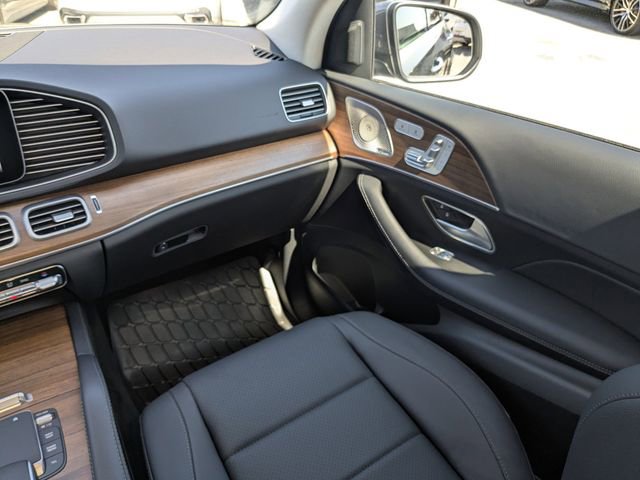 Used 2025 Mercedes-Benz GLE 350 4MATIC image 17