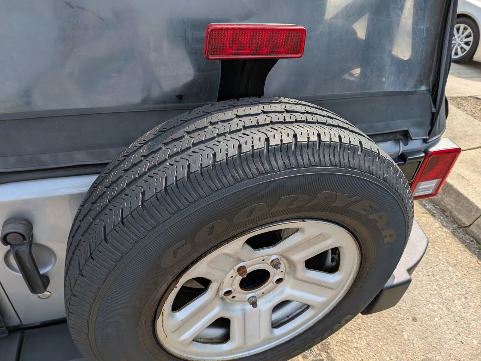 Used 2016 Jeep Wrangler Sport w/ Connectivity Group image 12