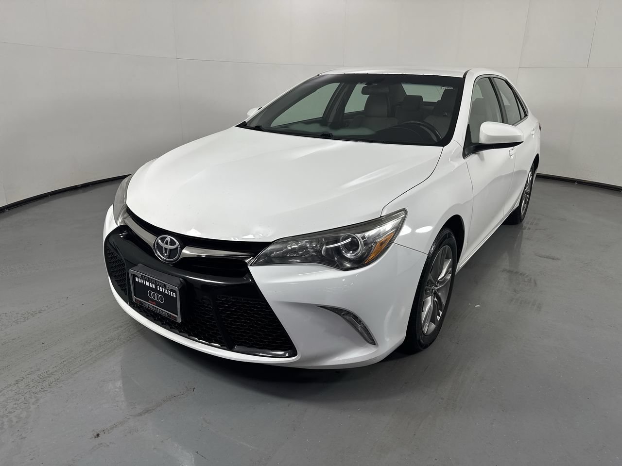 Used 2017 Toyota Camry SE FWD image 29