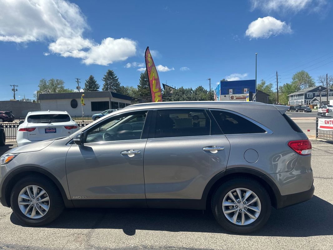 Used 2016 Kia Sorento LX AWD/4WD image 8
