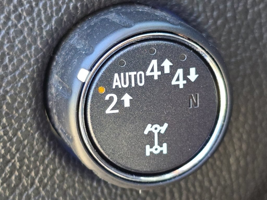 Used 2019 Chevrolet Colorado LT w/ LT Convenience Package AWD/4WD image 9