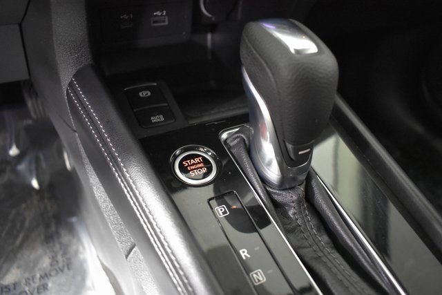 Used 2021 Nissan Kicks SV image 16