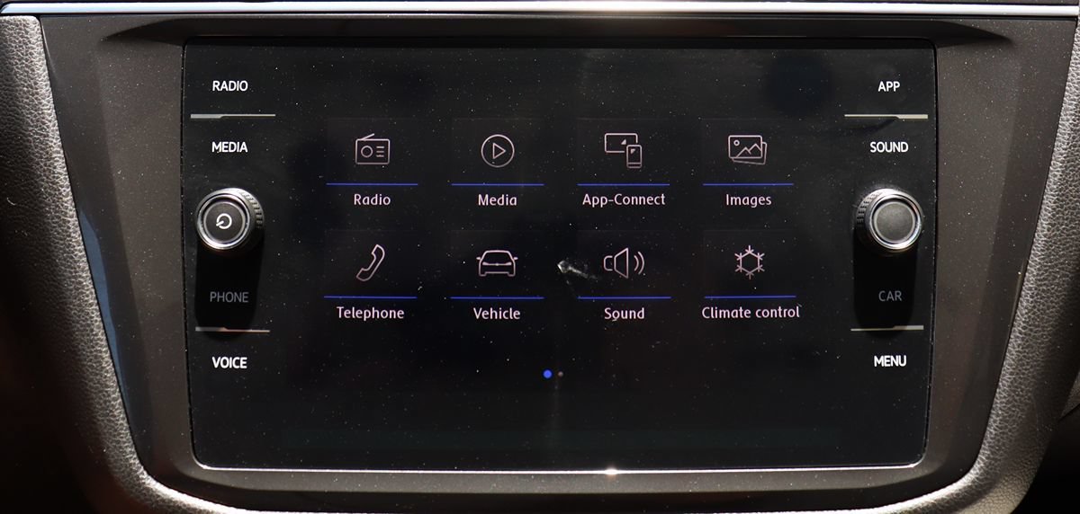 Used 2019 Volkswagen Tiguan SE w/ Panoramic Sunroof Package AWD/4WD image 48