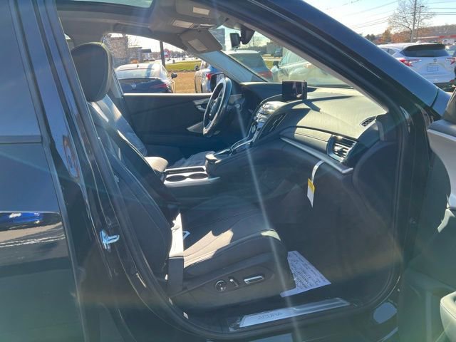 Used 2025 Acura RDX w/ Technology Package image 11