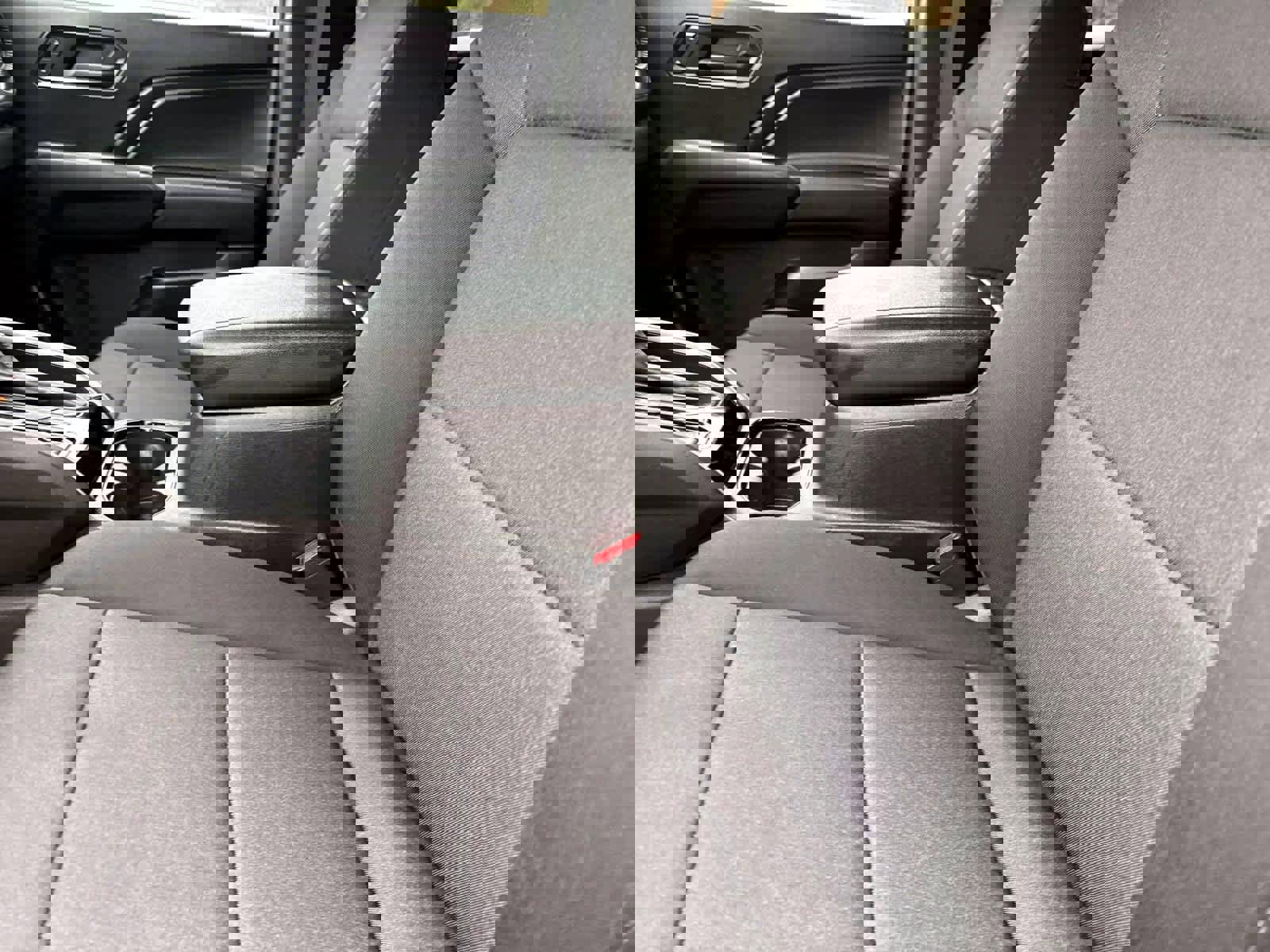 Used 2024 Chevrolet Colorado Trail Boss w/ LPO, Dark Essentials Package image 18