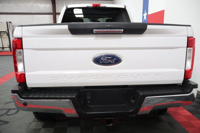 Used 2019 Ford F250 XLT w/ XLT Premium Package AWD/4WD image 13