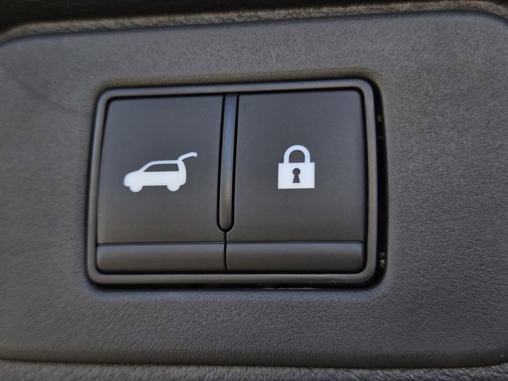 New 2026 Nissan Rogue SV image 10