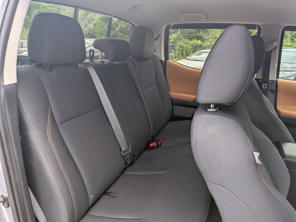Used 2019 Toyota Tacoma SR5 RWD image 26