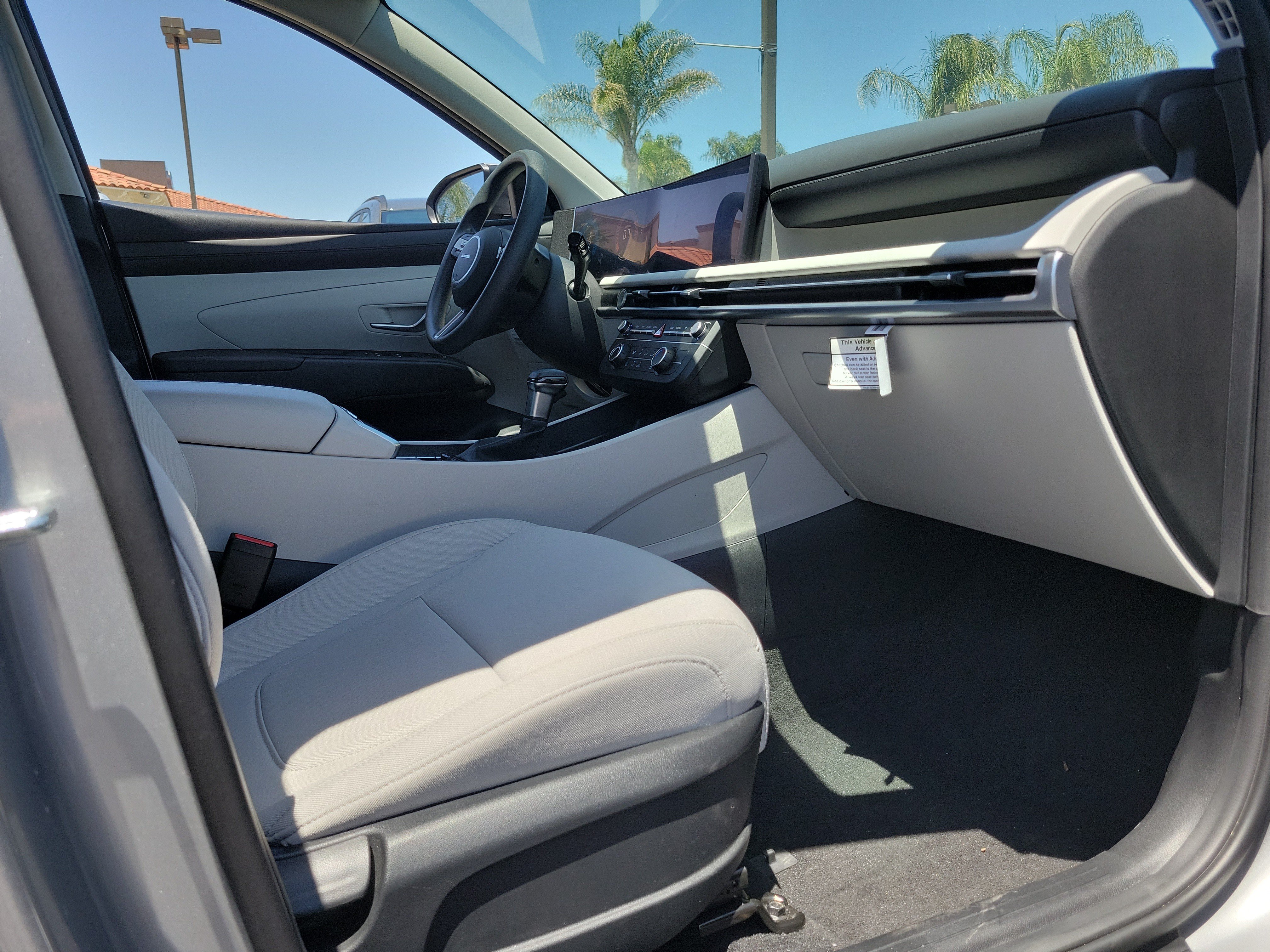 Certified 2025 Hyundai Tucson SE FWD image 22