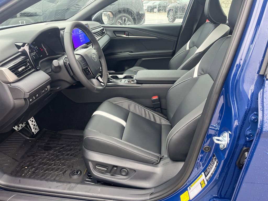 New 2026 Toyota Camry SE image 10