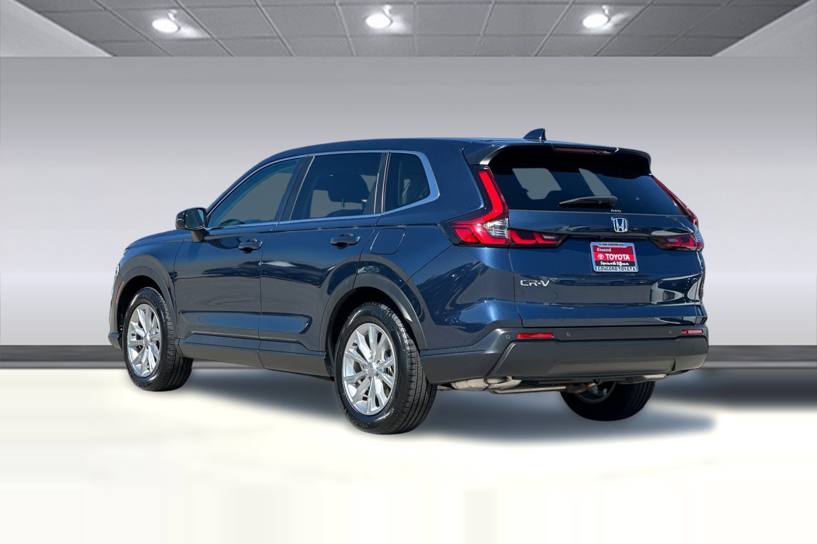 Used 2024 Honda CR-V EX-L image 3