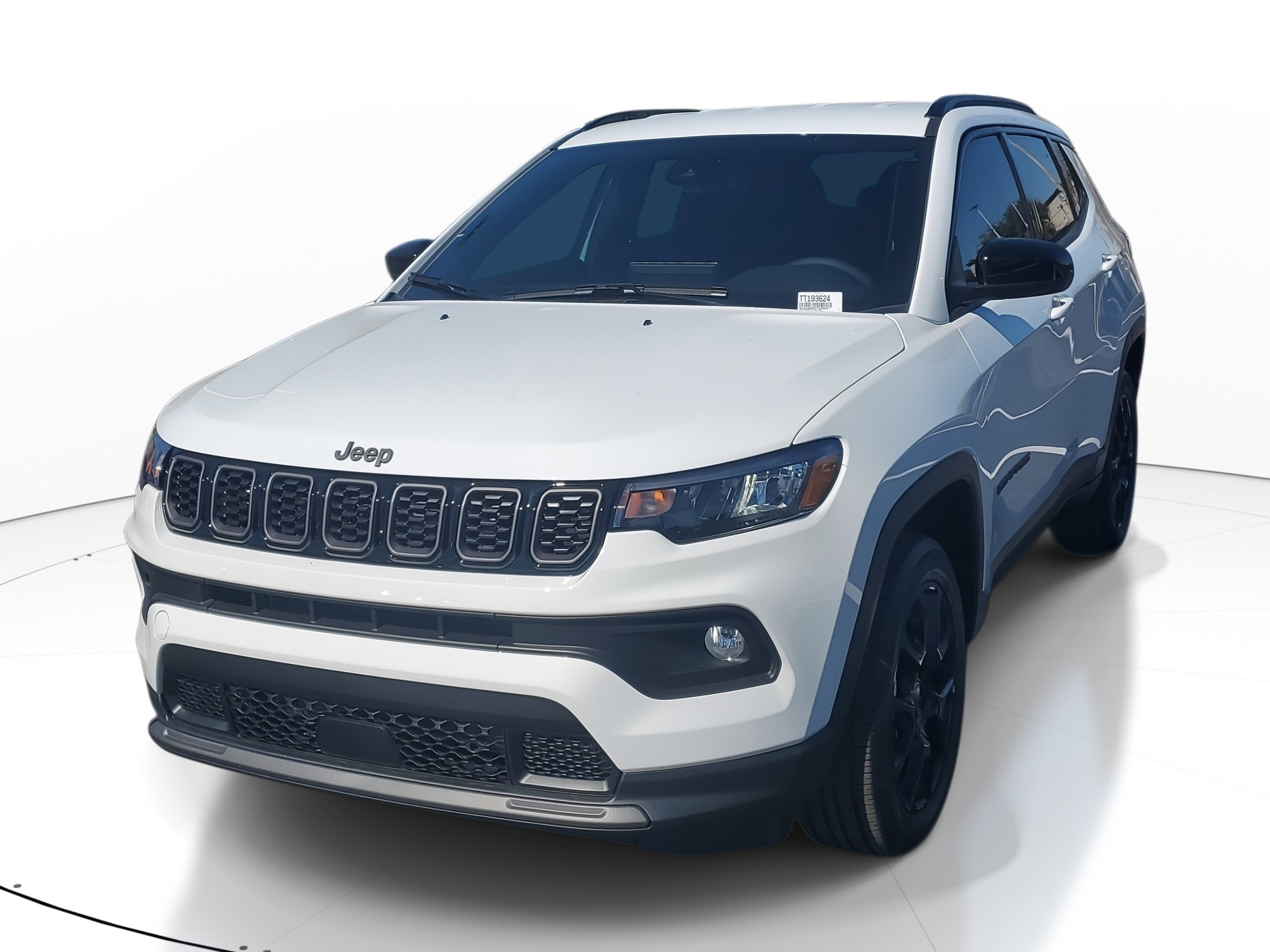 New 2026 Jeep Compass Latitude image 2