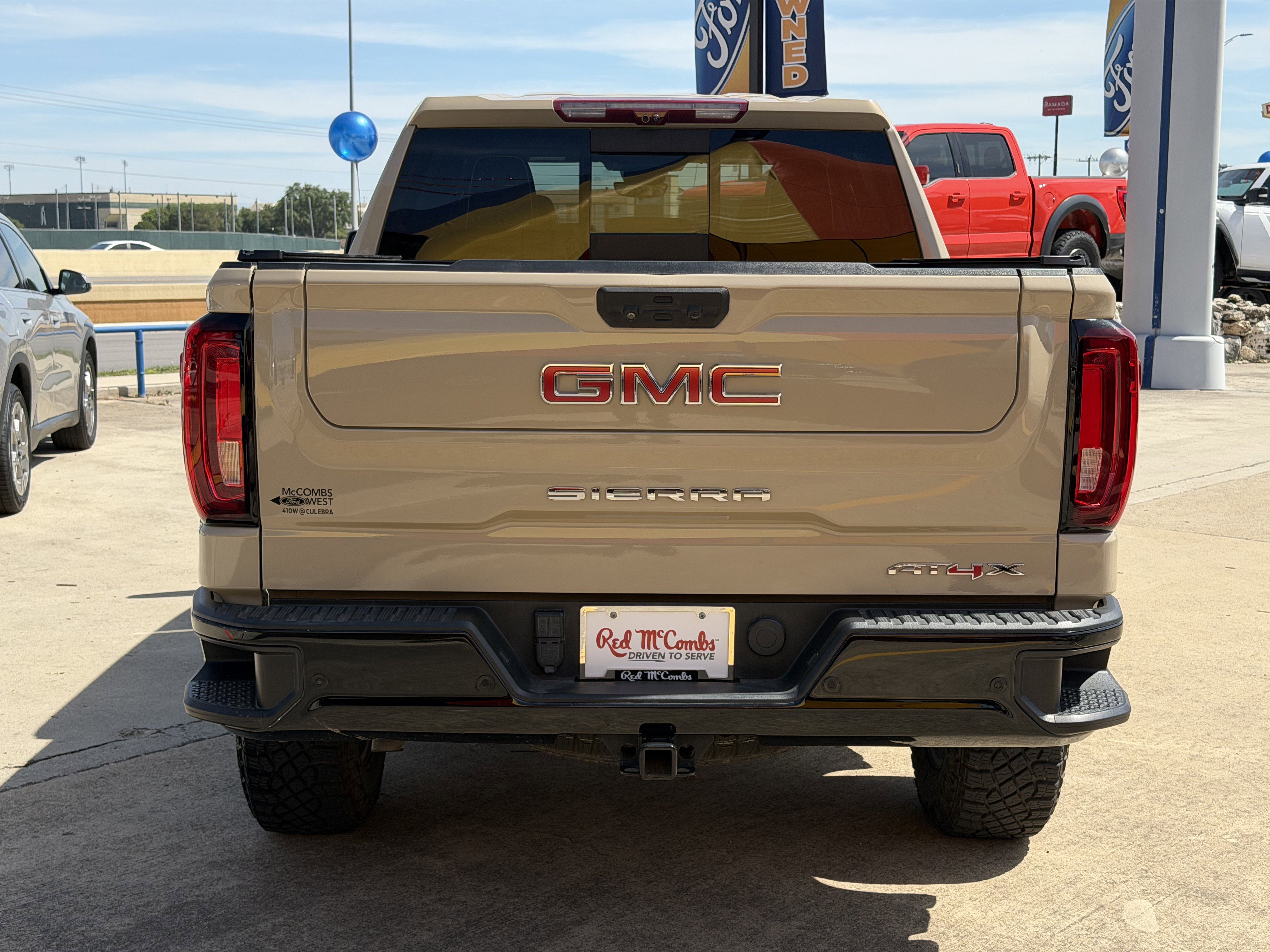 Used 2023 GMC Sierra 1500 AT4X AWD/4WD image 8