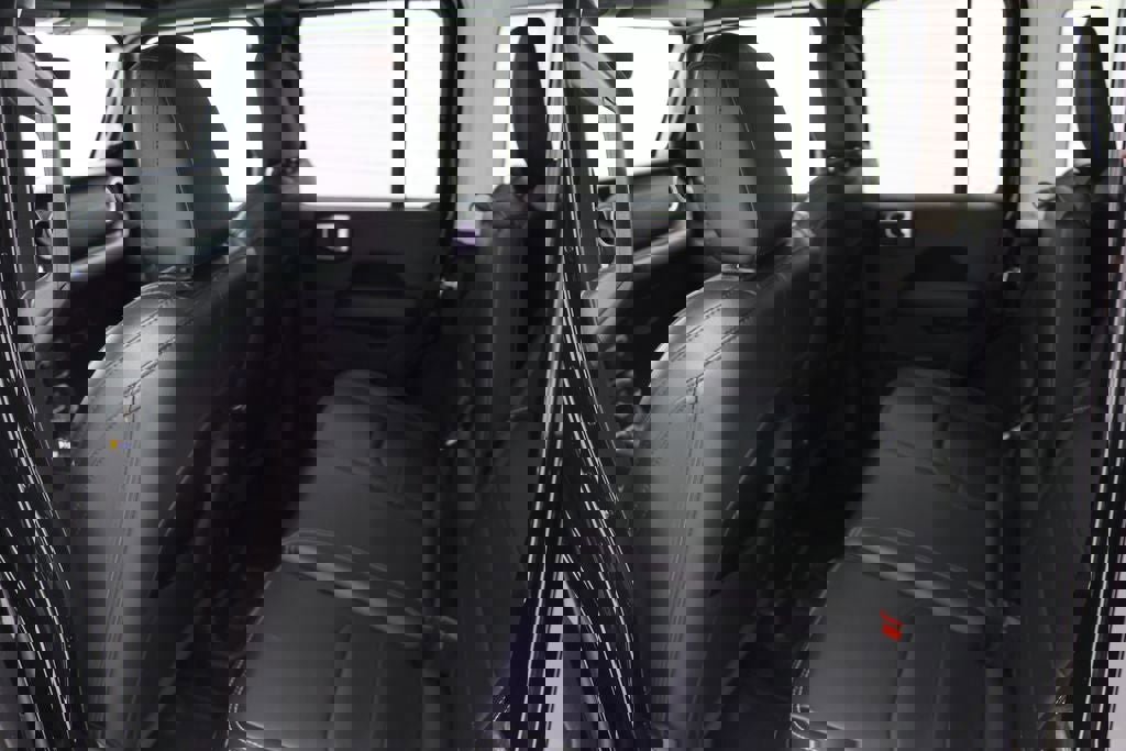 Used 2023 Jeep Wrangler Unlimited Sahara w/ Cold Weather Group image 10