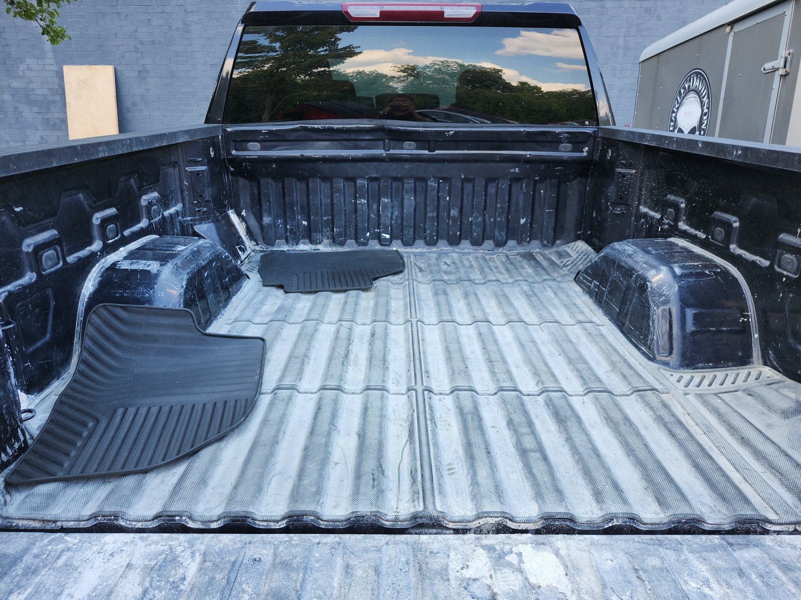 Used 2024 Chevrolet Silverado 1500 LT AWD/4WD image 16