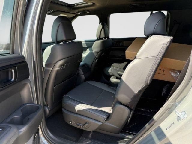 New 2026 Hyundai Santa Fe Calligraphy FWD image 12