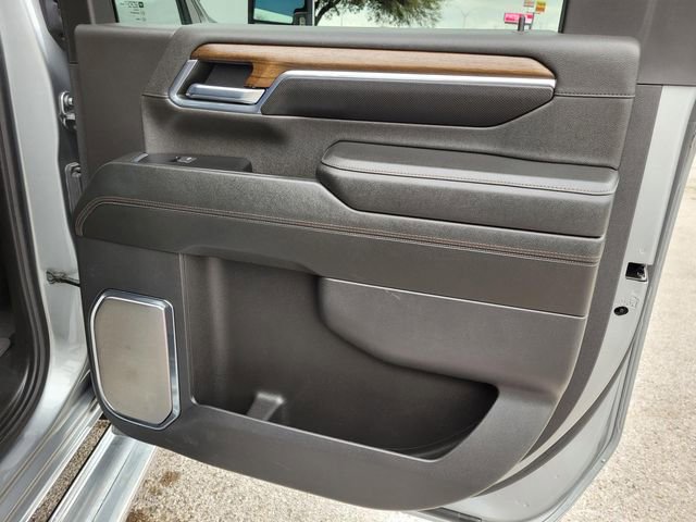 Used 2024 Chevrolet Silverado 2500 High Country w/ High Country Premium Package image 10