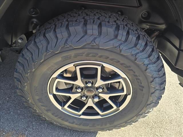 New 2026 Jeep Wrangler Unlimited Rubicon w/ Technology Group image 7