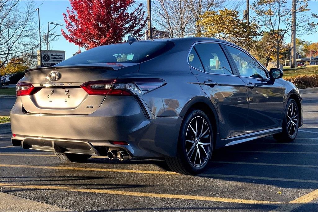 Used 2023 Toyota Camry SE image 16