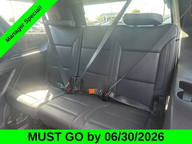 Used 2022 Chevrolet Tahoe LT w/ Luxury Package AWD/4WD image 29
