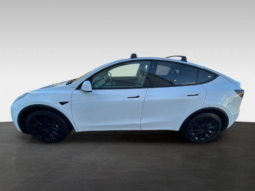 Used 2021 Tesla Model Y Long Range AWD/4WD image 3