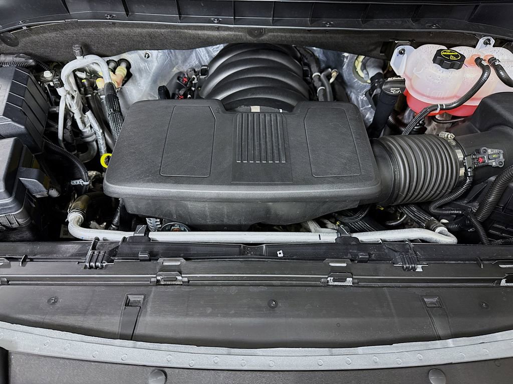 Used 2024 Chevrolet Suburban Z71 w/ Z71 Off-Road Package image 39