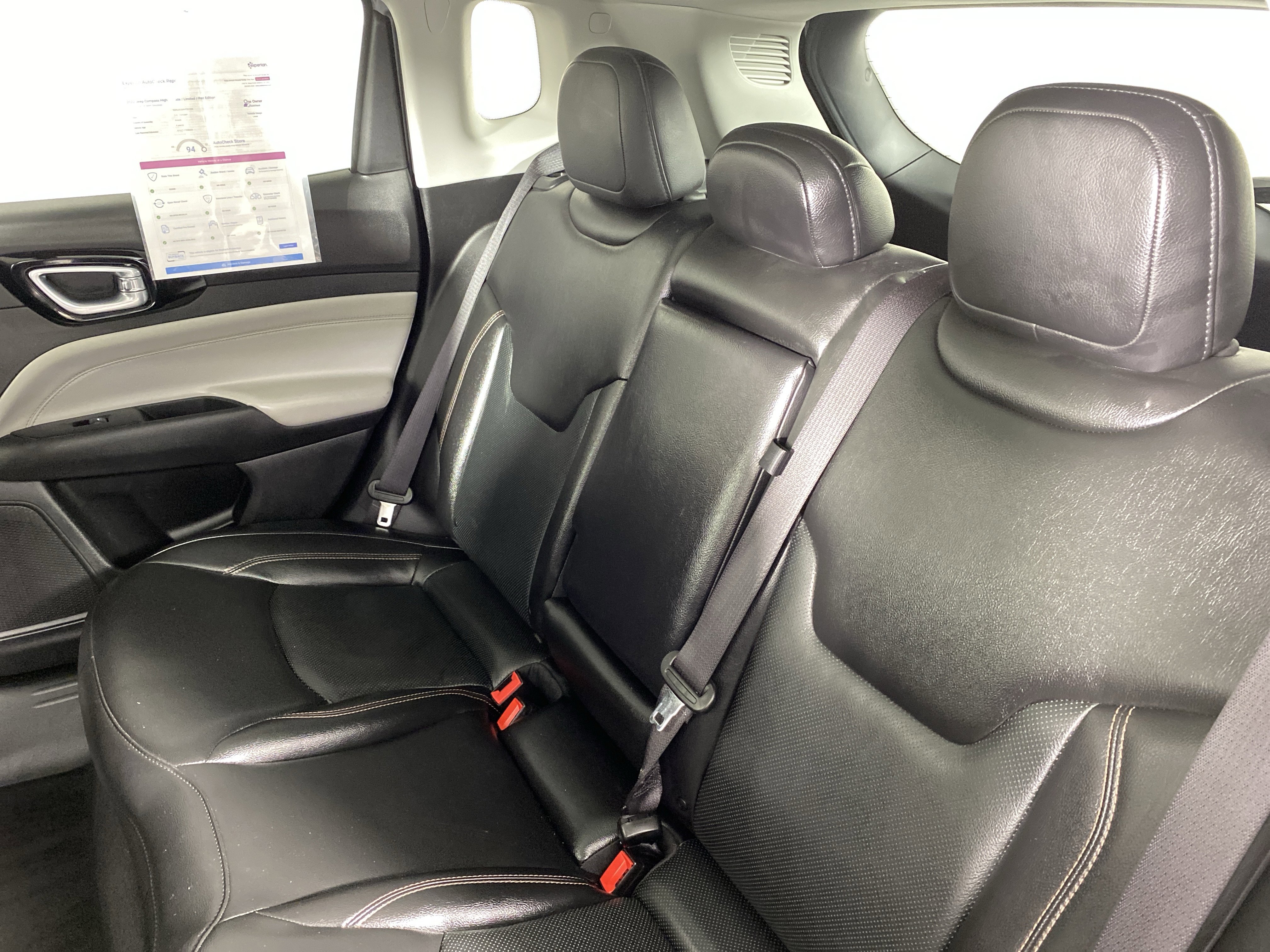 Used 2022 Jeep Compass Limited w/ Sun and Sound Group image 33