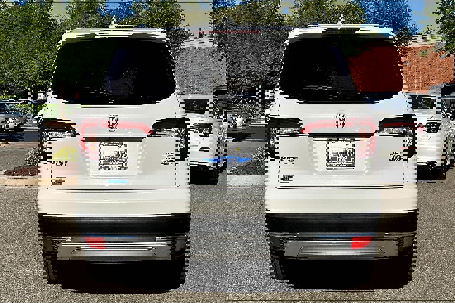 Used 2022 Honda Pilot Elite image 4