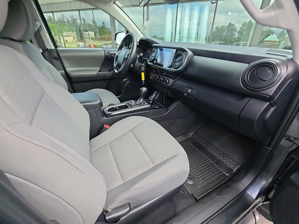 Used 2023 Toyota Tacoma SR AWD/4WD image 19