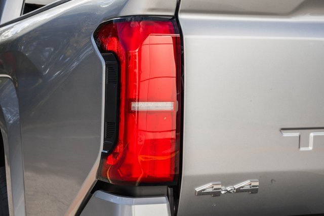 New 2025 Toyota Tacoma SR5 image 7