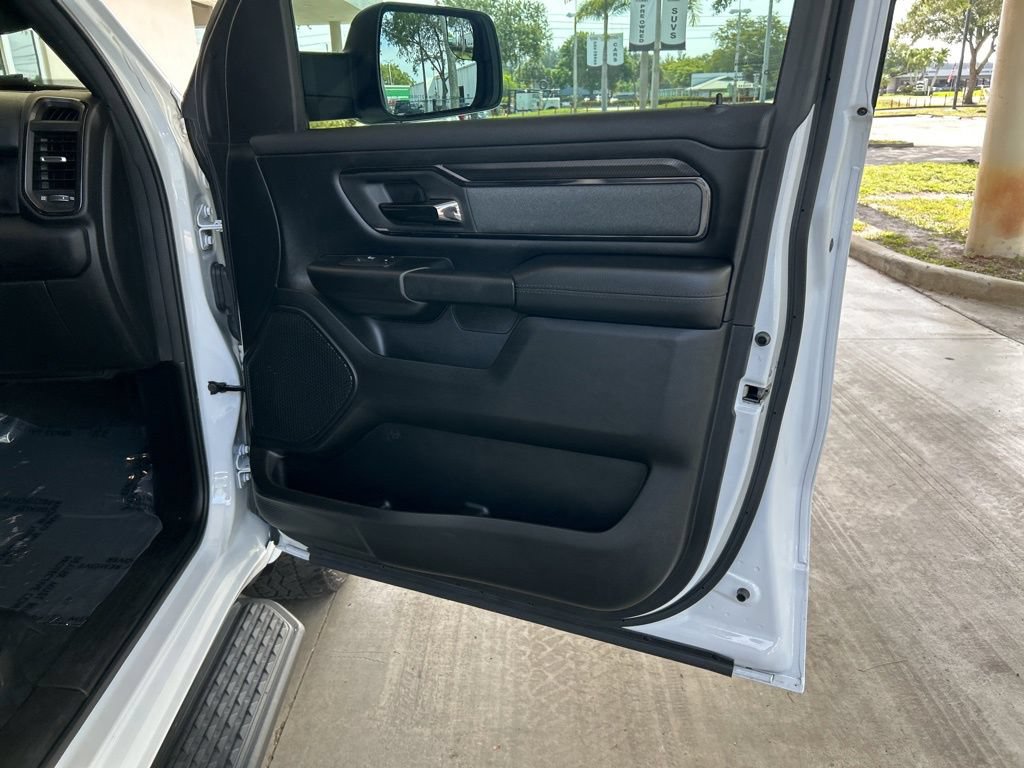 Used 2023 RAM 1500 Big Horn AWD/4WD image 28