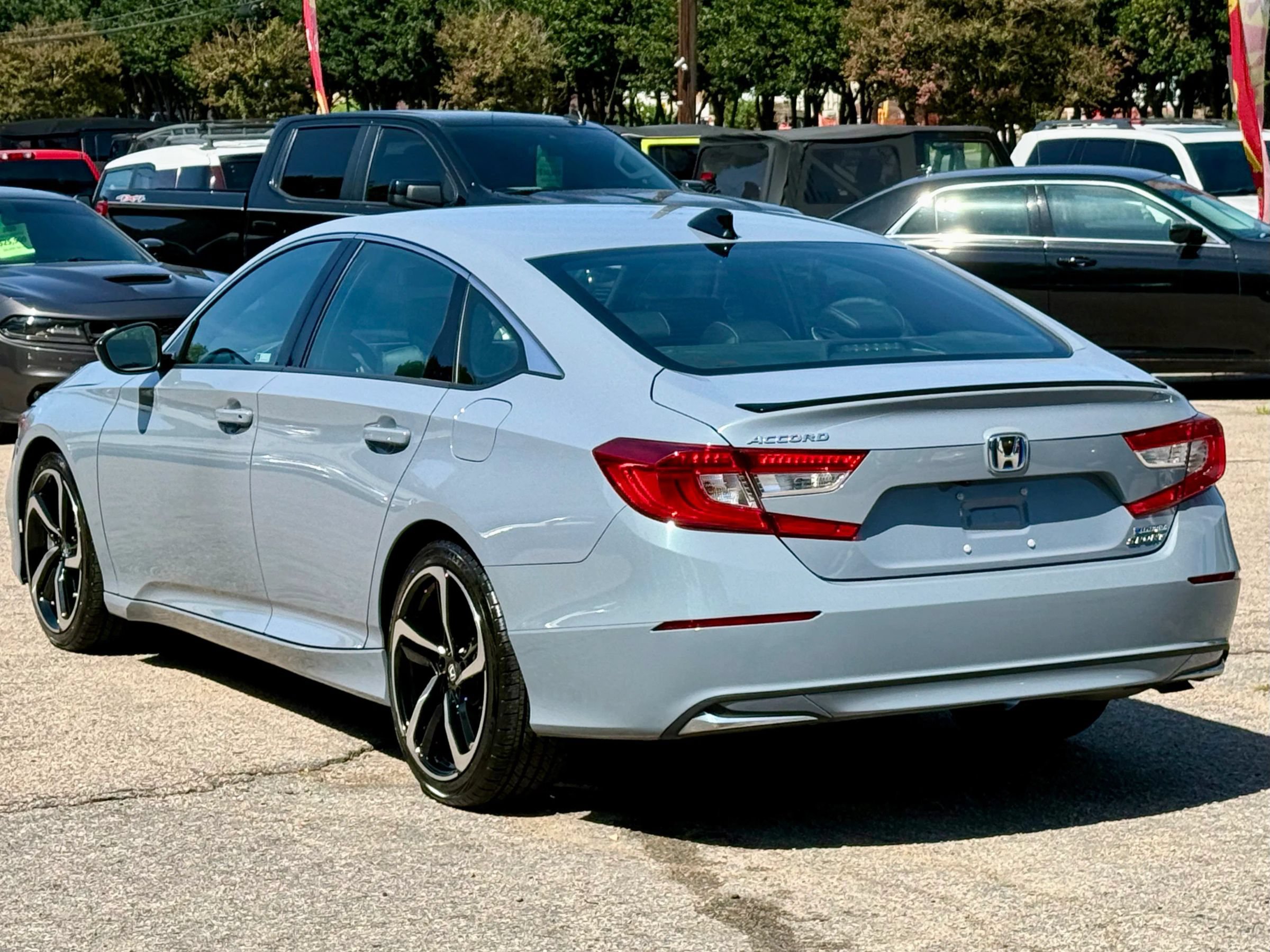 Used 2022 Honda Accord Sport image 7