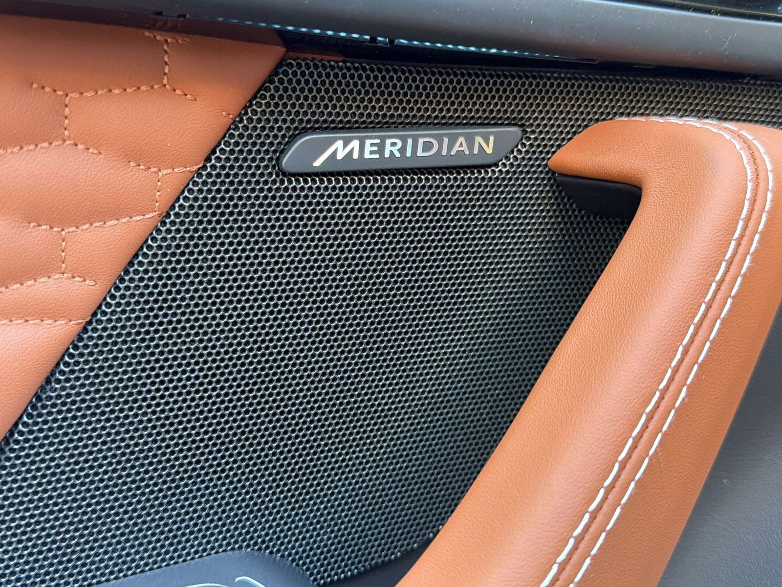 New 2024 Jaguar F-TYPE R AWD/4WD image 21