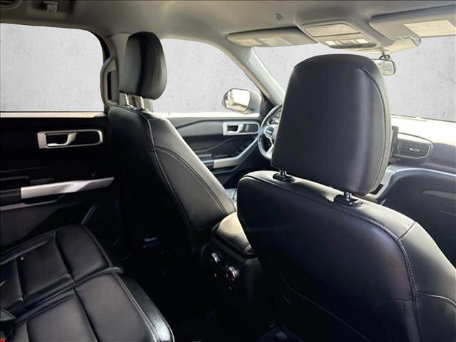 Used 2022 Ford Explorer XLT w/ Equipment Group 202A image 20